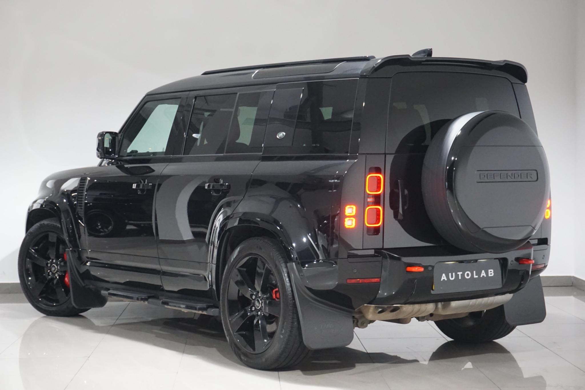 Land Rover Defender 110 3.0 D250 MHEV X-Dynamic HSE Auto 4WD Euro 6 (s/s) 5dr